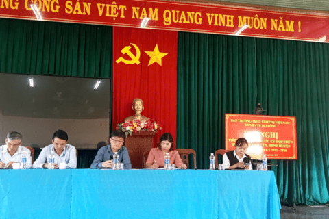 Hội nghị tiếp xúc cử tri trước kỳ họp thứ 9 HĐND tỉnh khóa XII, HĐND huyện khóa XIV, nhiệm kỳ 2021-2026.